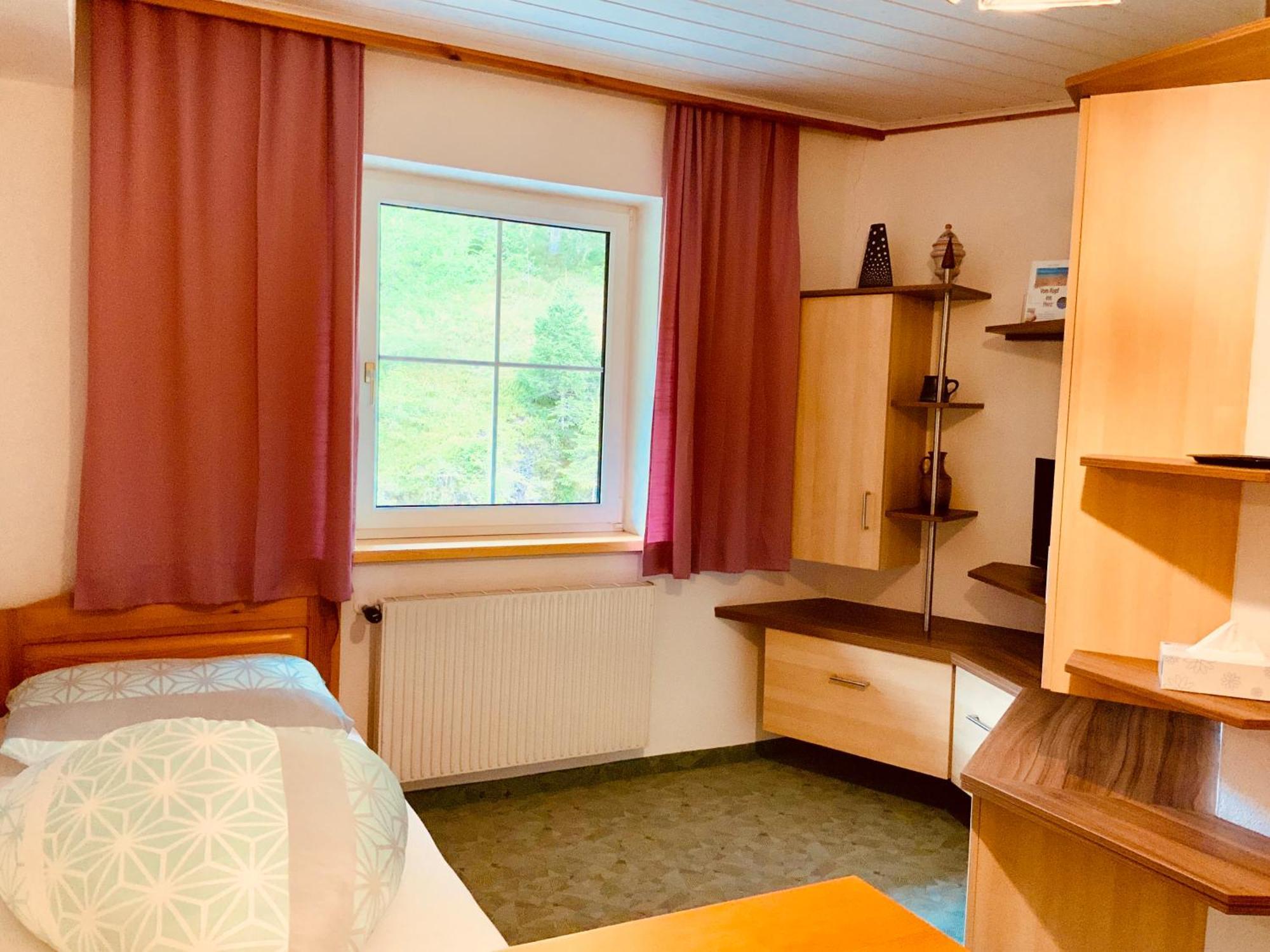 Berghof Brunner Apartments Bad Eisenkappel Zimmer foto